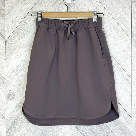 Lululemon On The Fly Skirt Womens Size 4 Magnum Gray High Rise 4-Way Stretch - Picture 1 of 4